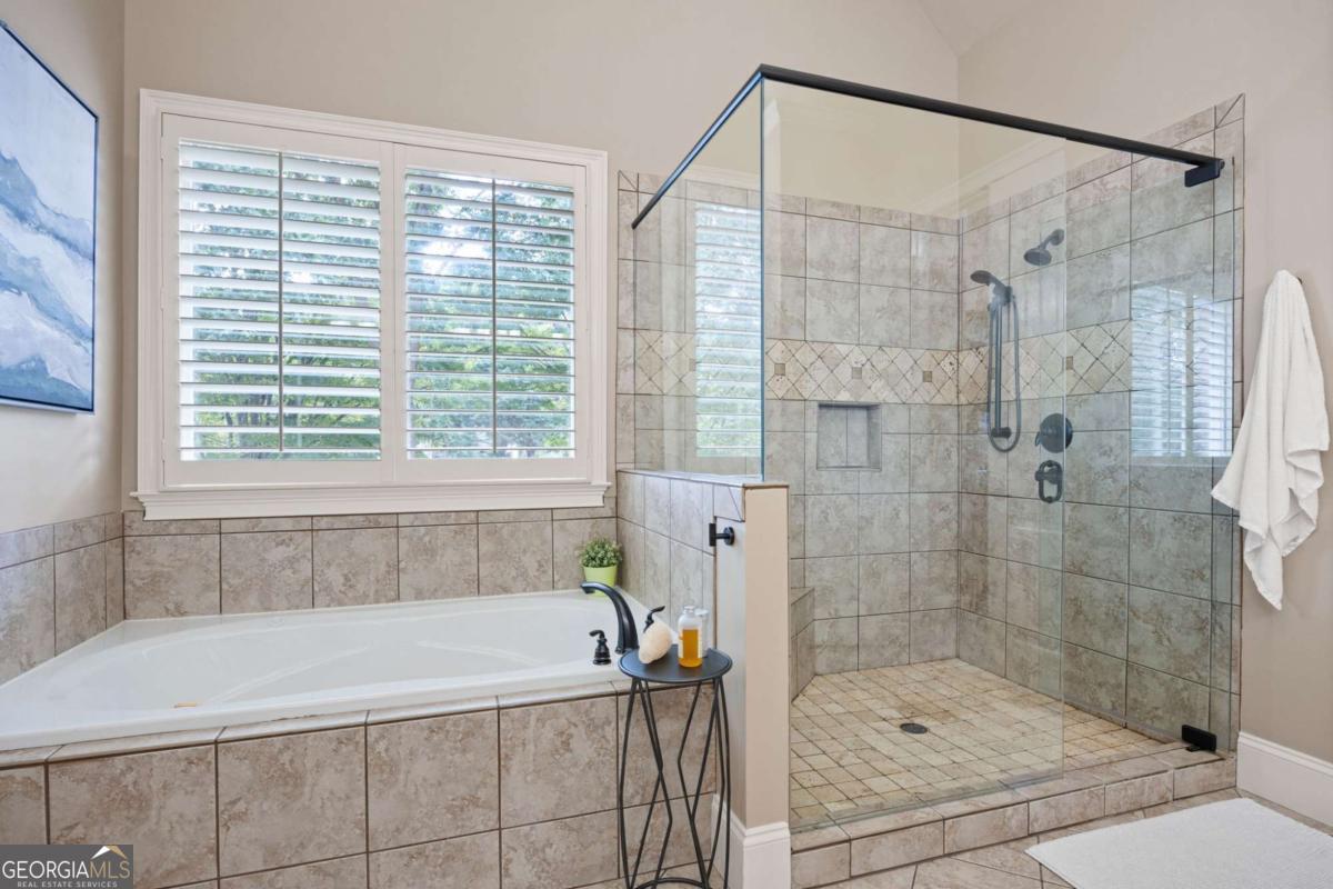 Falkirk Pointe - Residential