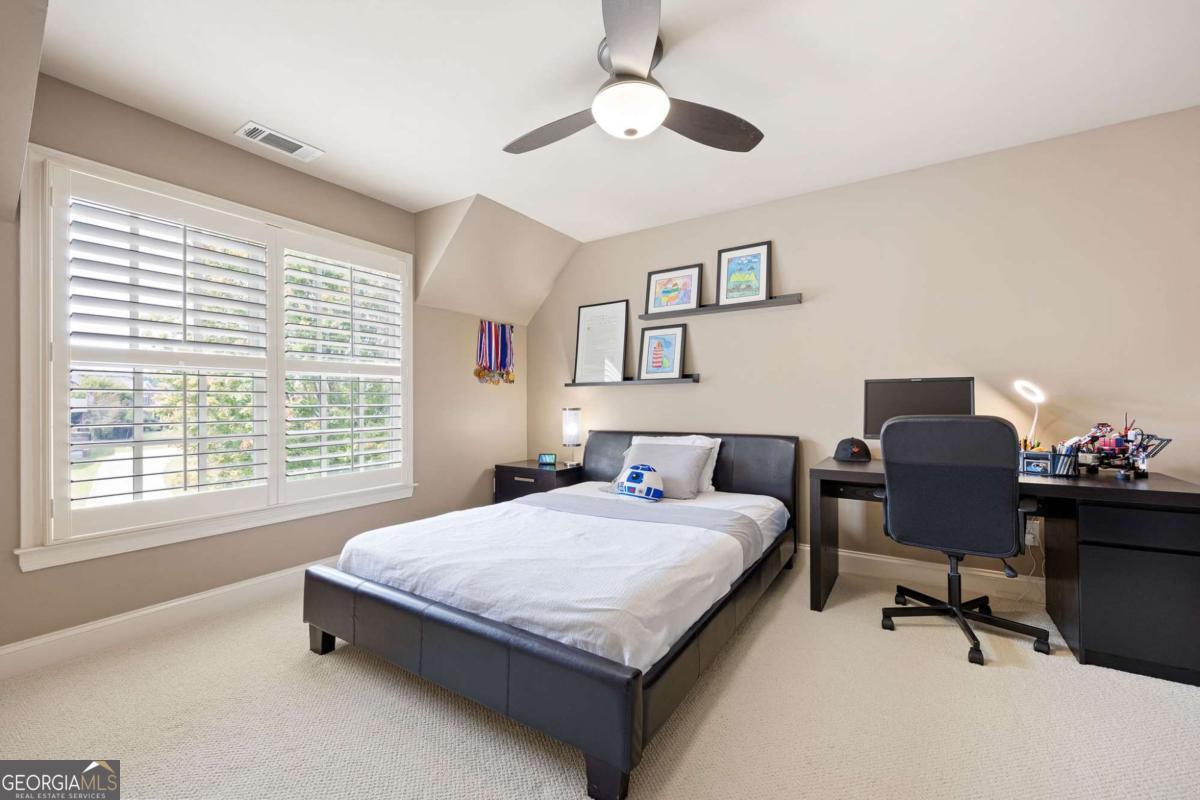 Falkirk Pointe - Residential