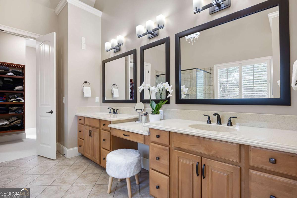 Falkirk Pointe - Residential