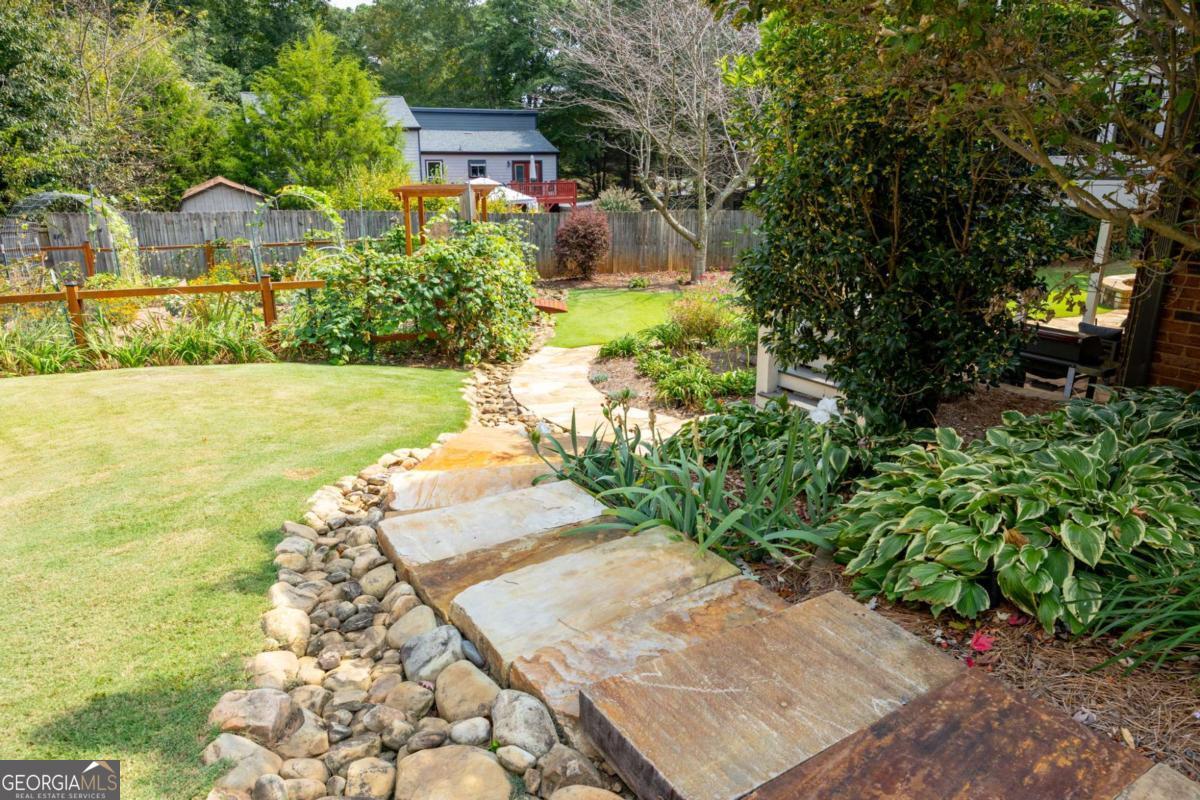 Falkirk Pointe - Residential