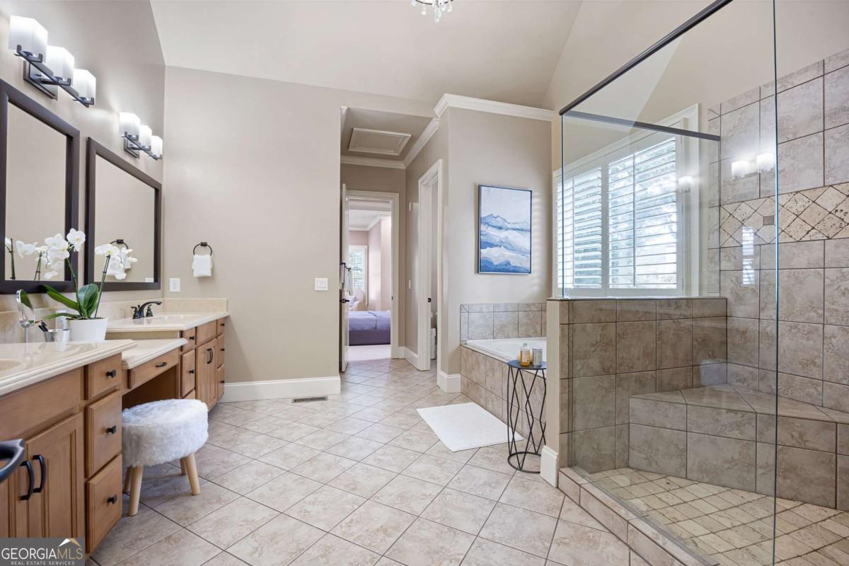 Falkirk Pointe - Residential