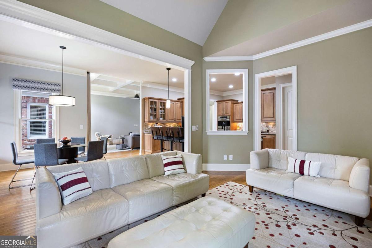 Falkirk Pointe - Residential