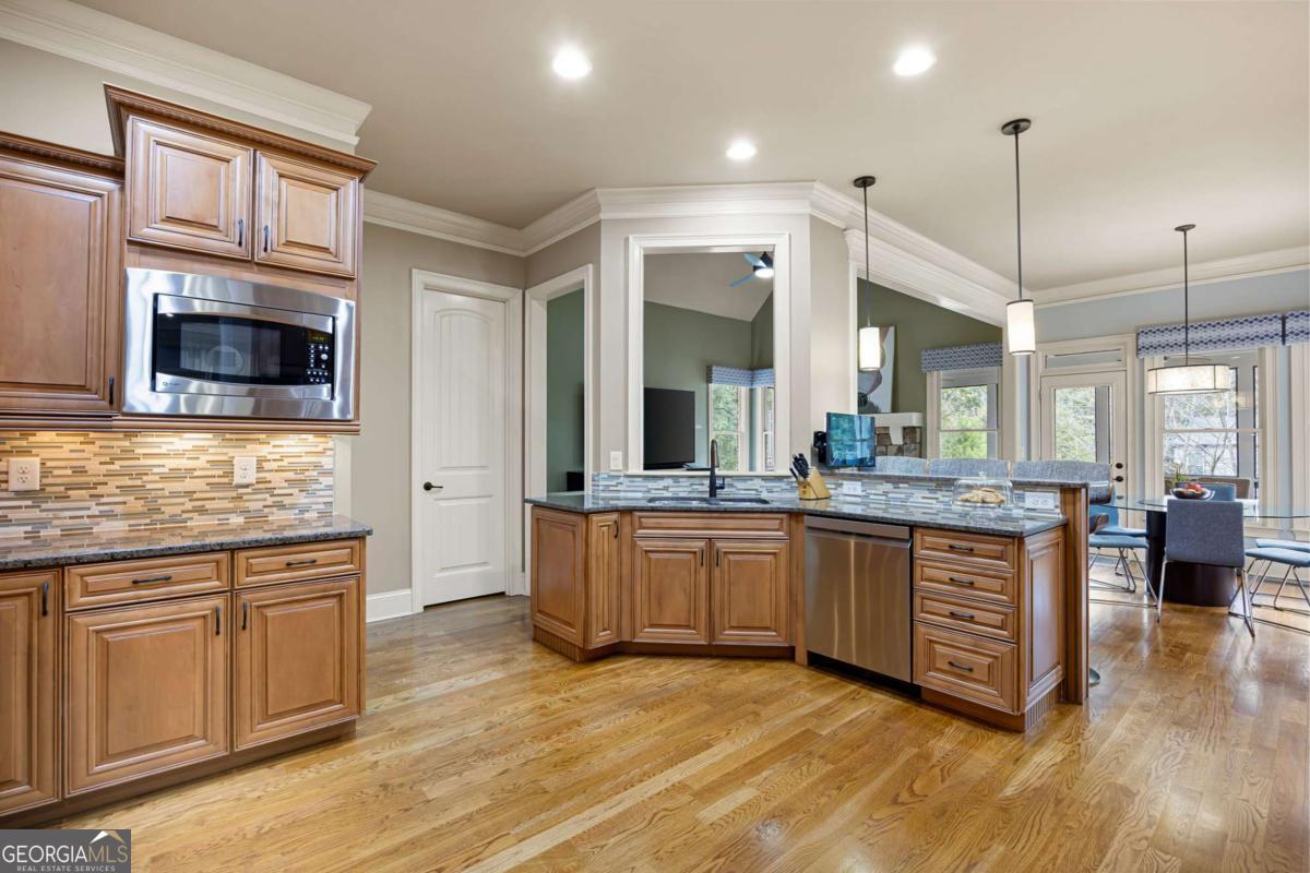 Falkirk Pointe - Residential