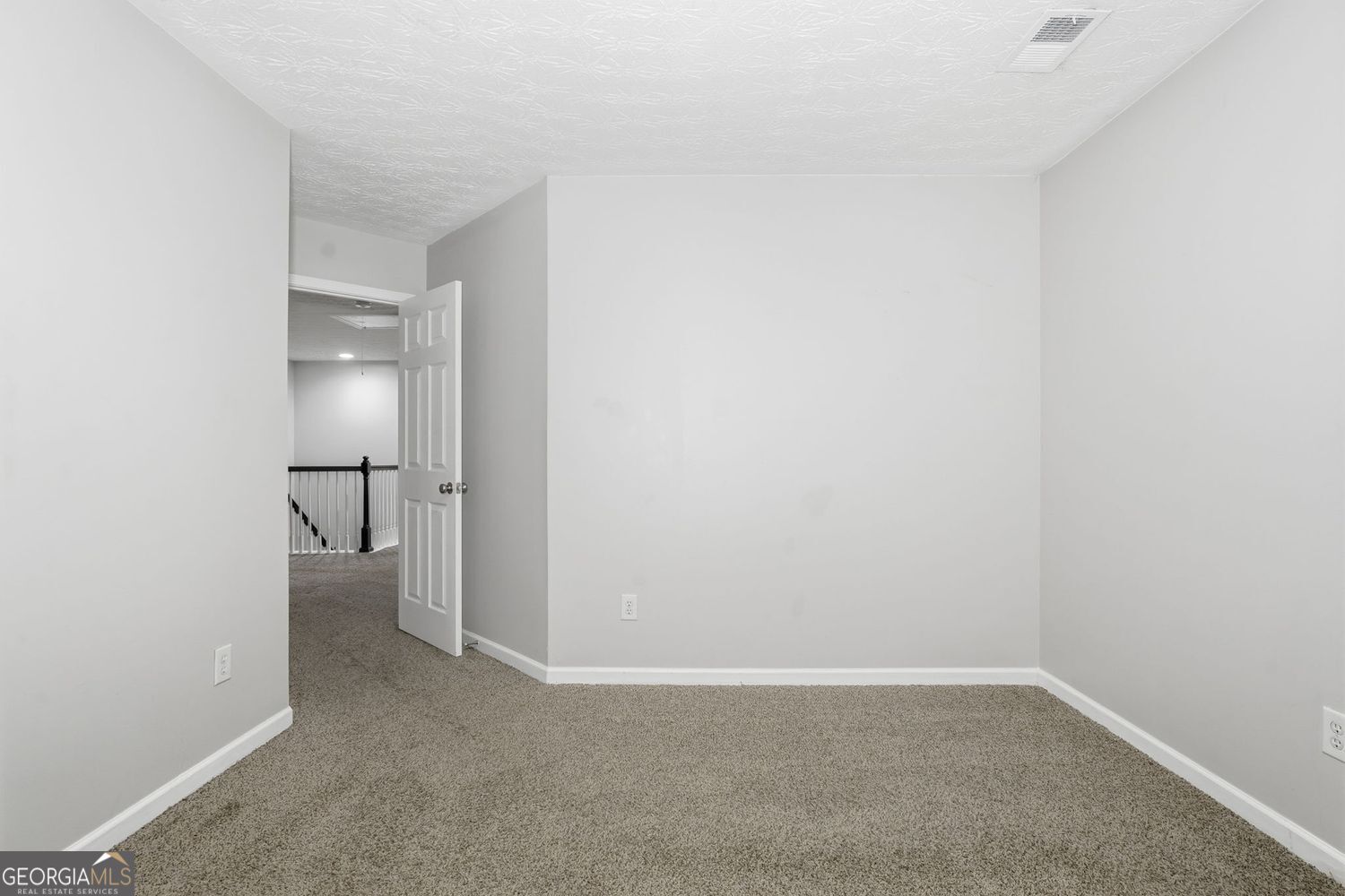 Atlanta, Georgia 30349, United States, 5 Bedrooms Bedrooms, ,3 BathroomsBathrooms,Residential,Active,253464