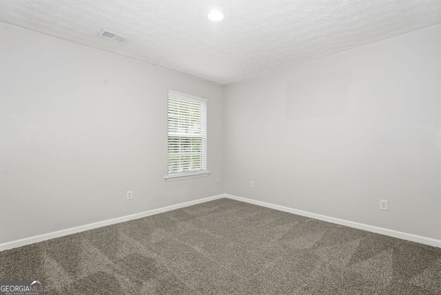 Atlanta, Georgia 30349, United States, 5 Bedrooms Bedrooms, ,3 BathroomsBathrooms,Residential,Active,253464