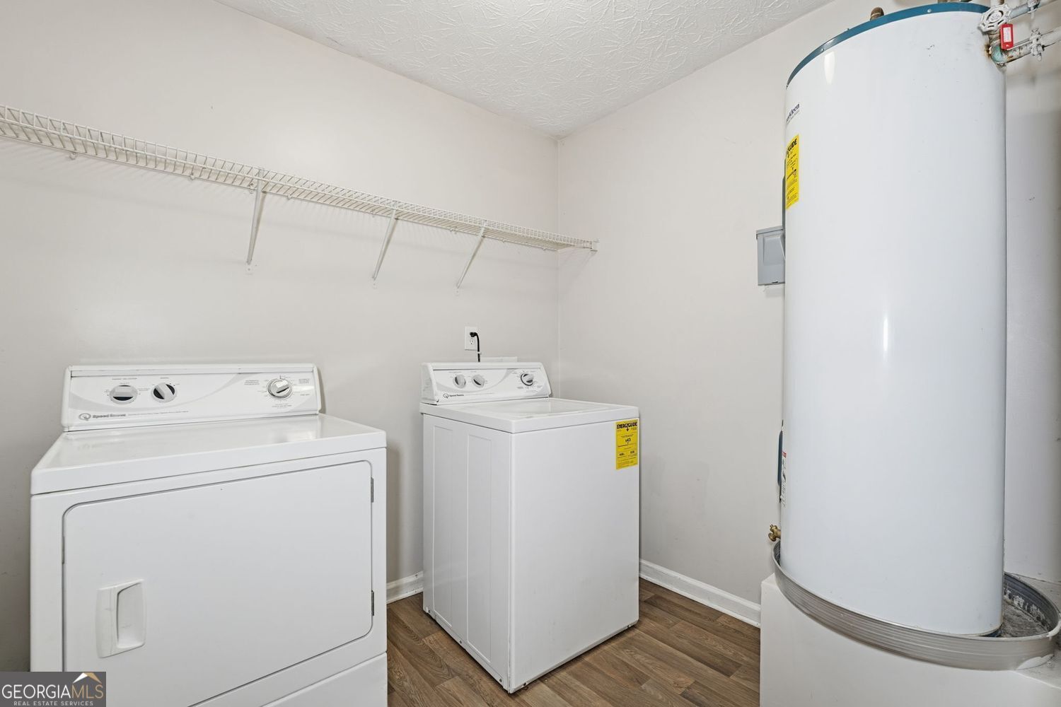 Atlanta, Georgia 30349, United States, 5 Bedrooms Bedrooms, ,3 BathroomsBathrooms,Residential,Active,253464