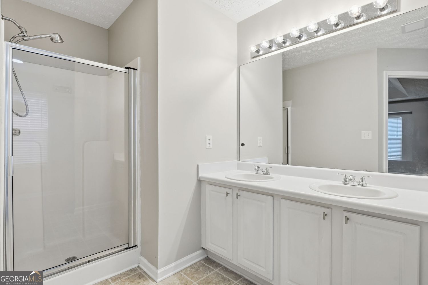 Atlanta, Georgia 30349, United States, 5 Bedrooms Bedrooms, ,3 BathroomsBathrooms,Residential,Active,253464