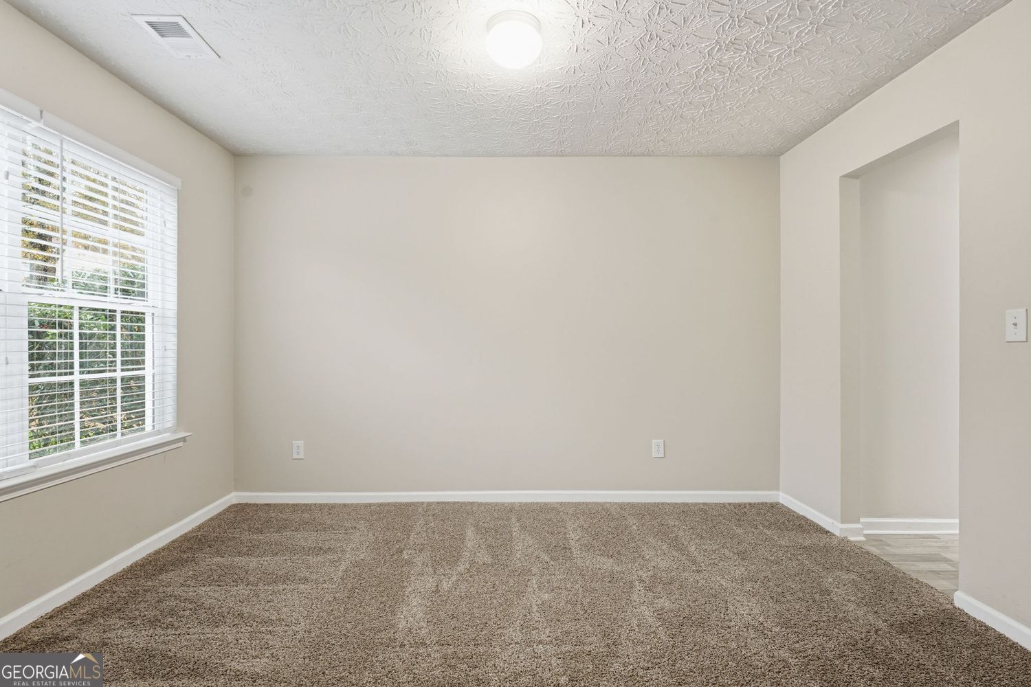 Atlanta, Georgia 30349, United States, 5 Bedrooms Bedrooms, ,3 BathroomsBathrooms,Residential,Active,253464