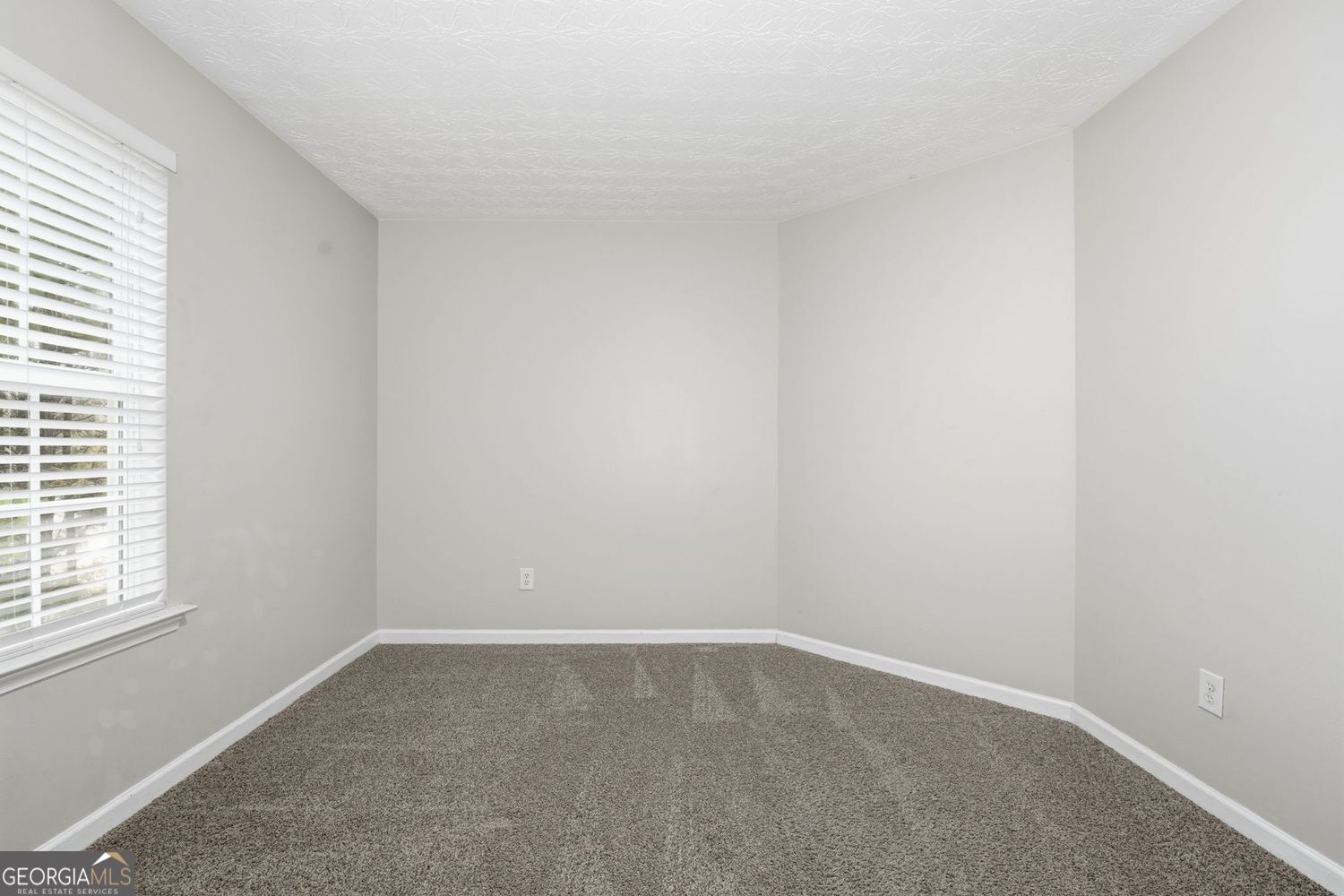 Atlanta, Georgia 30349, United States, 5 Bedrooms Bedrooms, ,3 BathroomsBathrooms,Residential,Active,253464