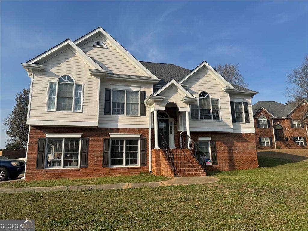 Photo of 16 Berkshire Drive NW, Cartersville, GA 30120 (MLS # 10800230)