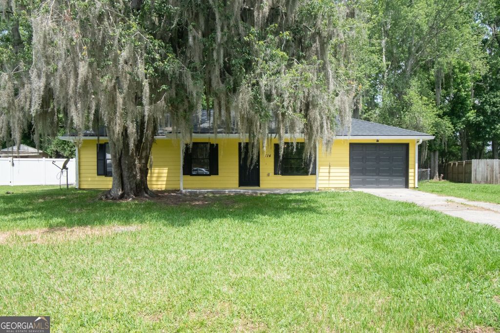 Photo of 114 Laurel Ln, Kingsland, GA 31548 (MLS # 10770781)