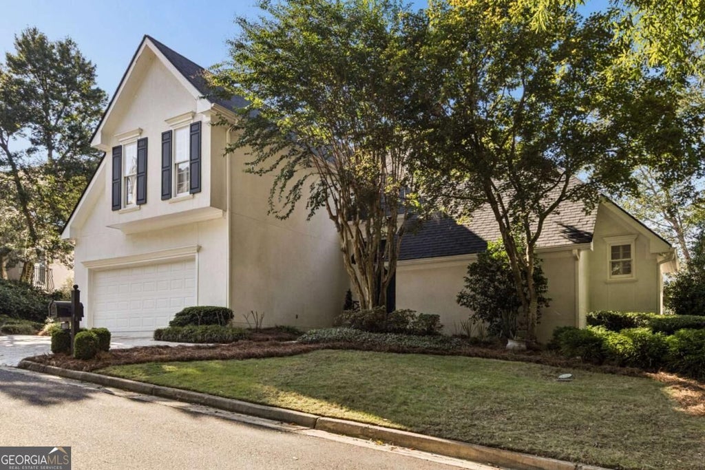 Photo of 4274 Wieuca Overlook NE, Atlanta, GA 30342 (MLS # 10868434)