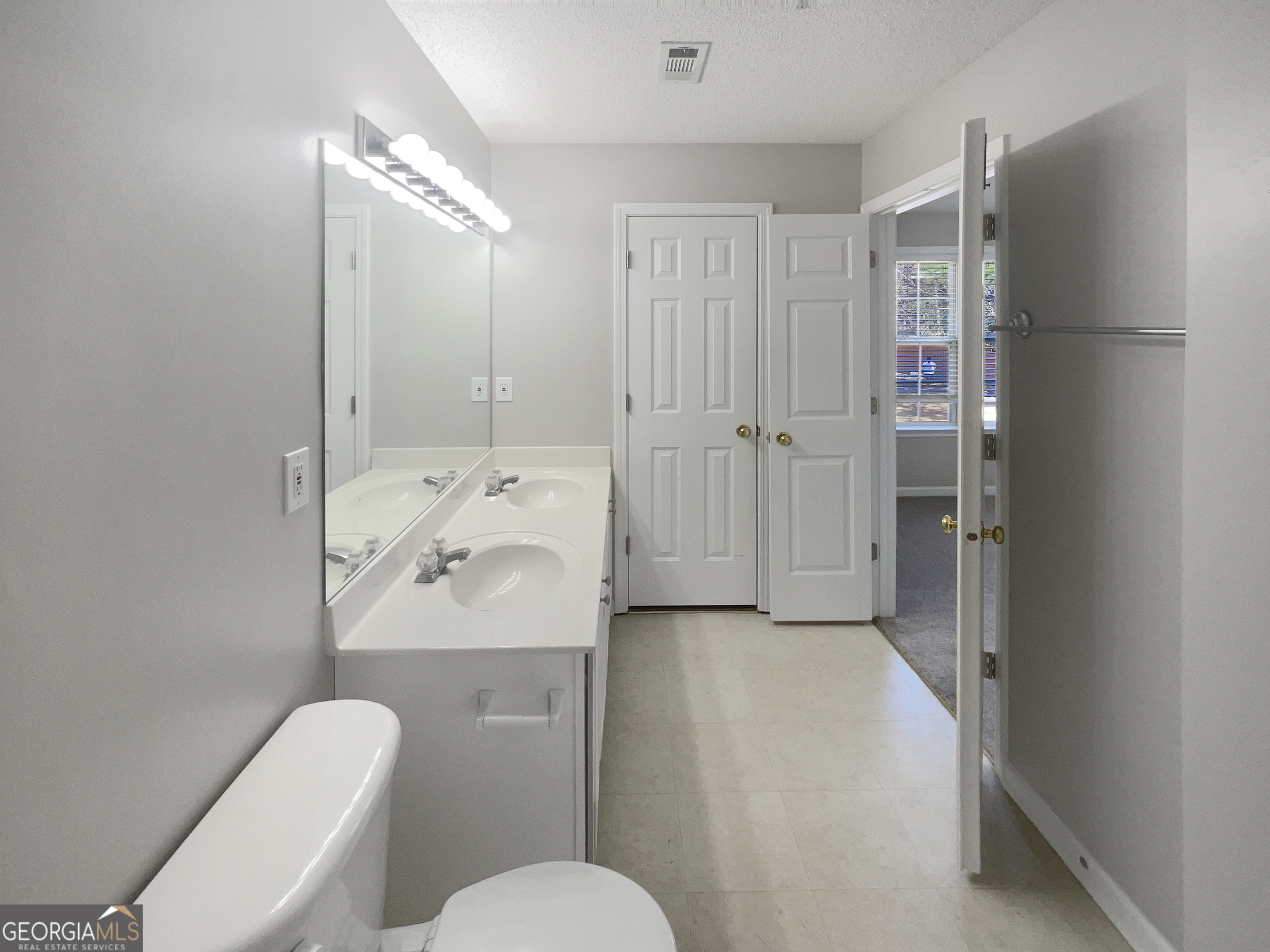 Windward Pointe - Residential
