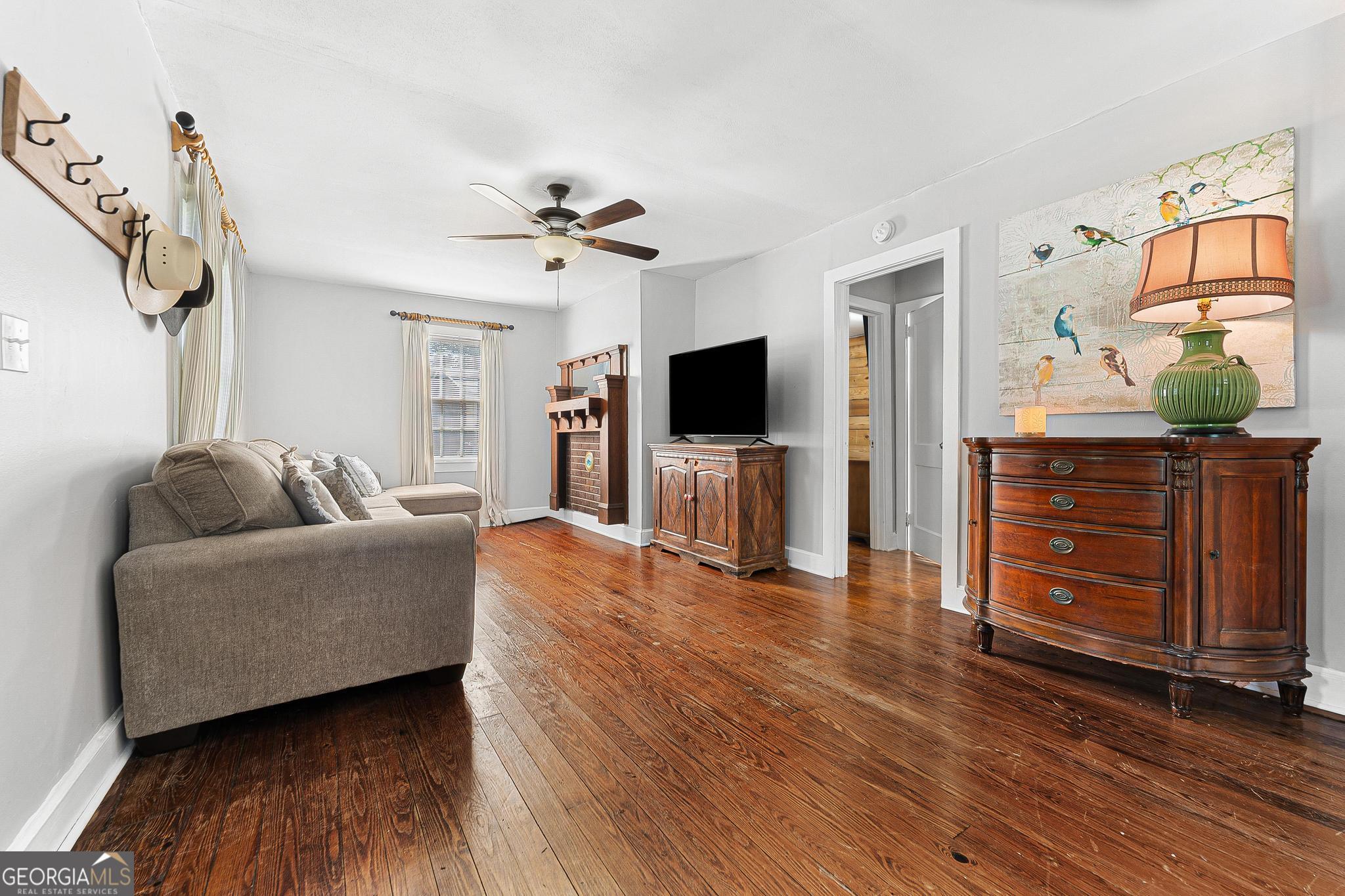 141 Grove ST