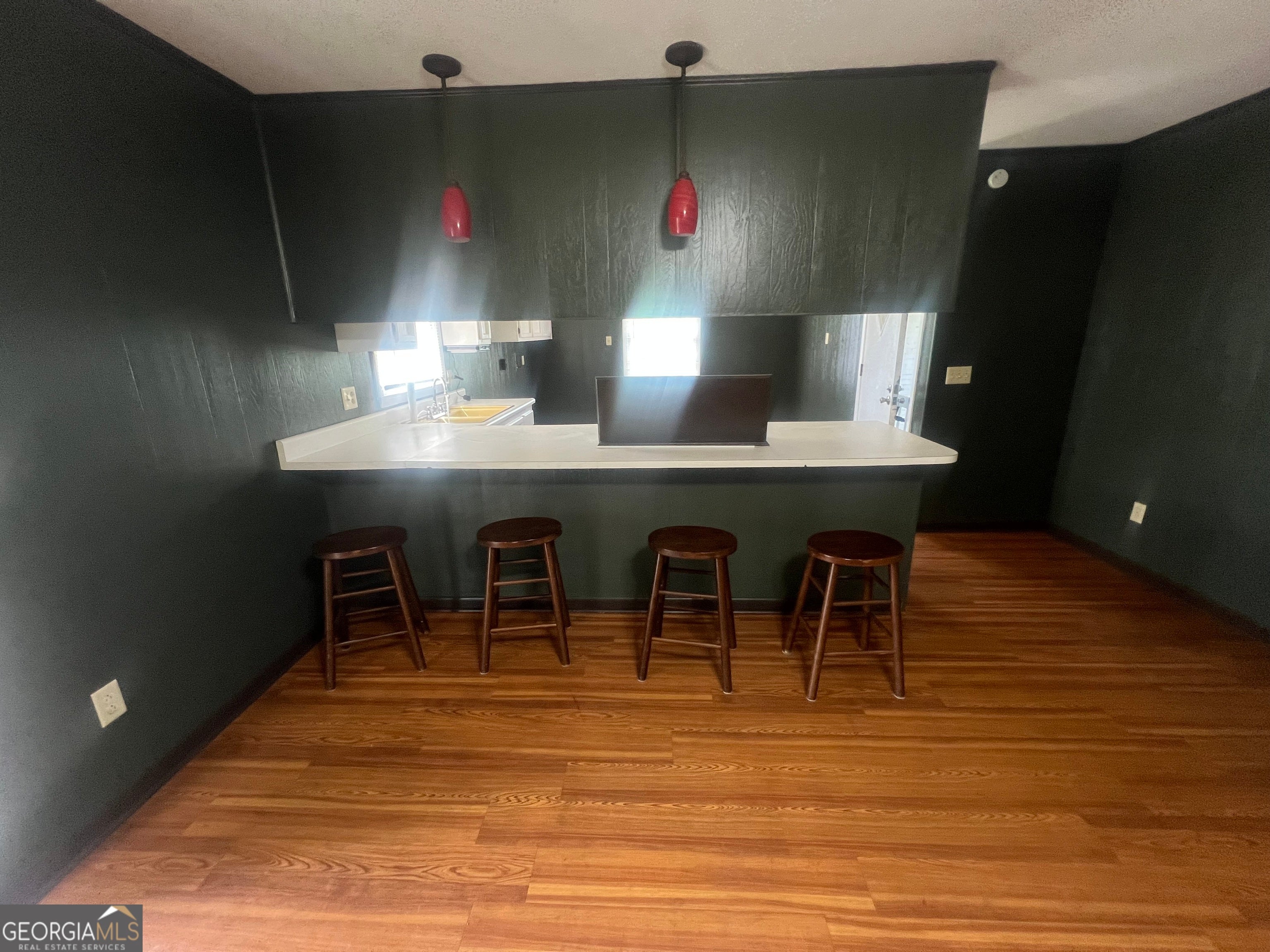 2103 Aimwell RD