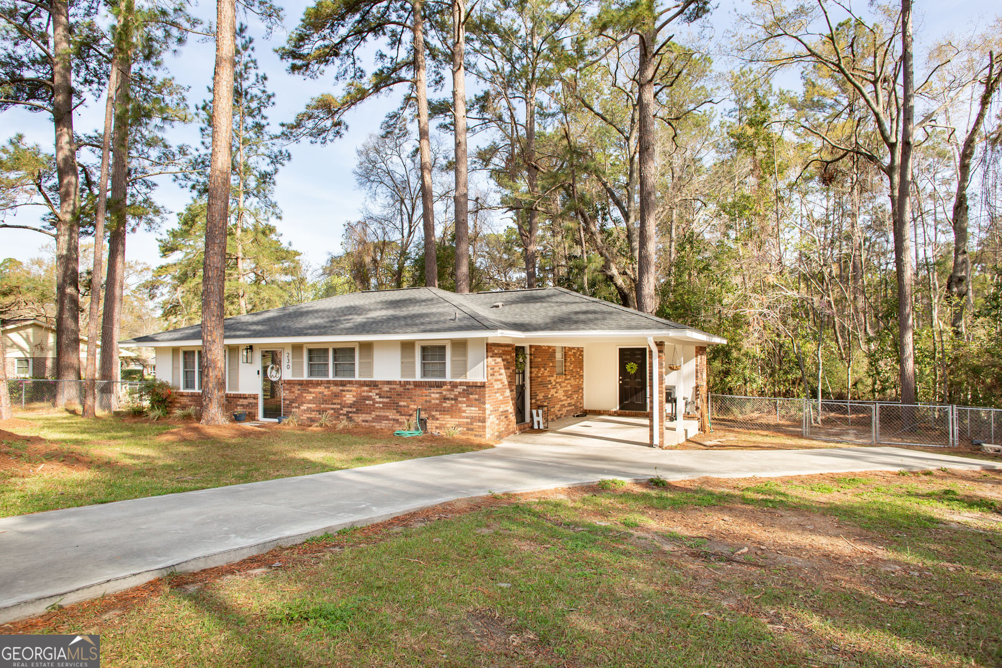 Listing image 4