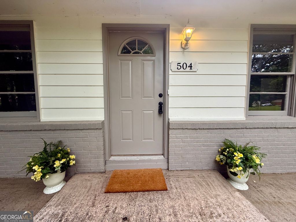 Photo of 504 Abney Street, La Fayette, GA 30728 (MLS # 10767623)