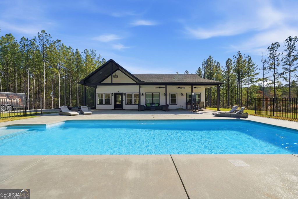 Photo of 120 Twisted Pines Crossing, Dahlonega, GA 30533 (MLS # 10659056)