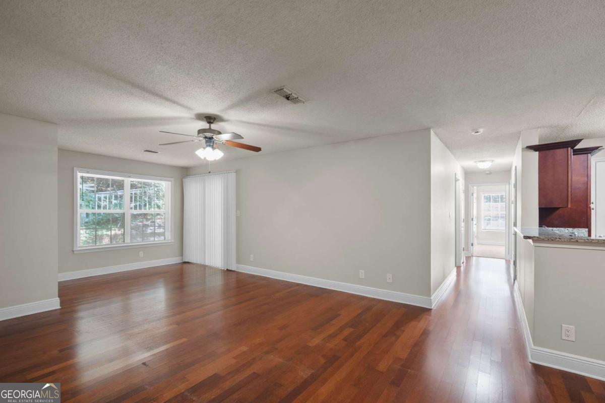 4208 Santa Fe PKWY
