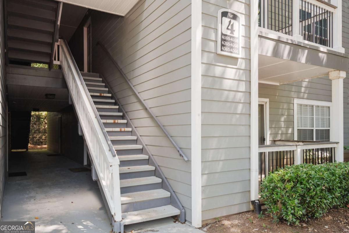 4208 Santa Fe PKWY