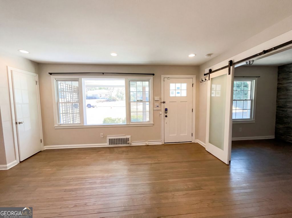 Photo of 2797 Gresham Road SE, Atlanta, GA 30316 (MLS # 10688889)