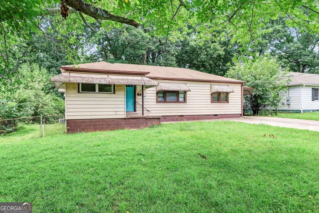 Photo of 170 Mathews Circle SE, Marietta, GA 30067 (MLS # 10809221)