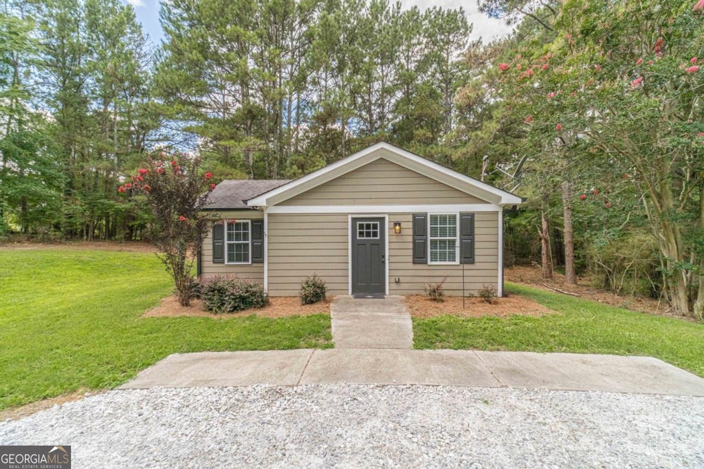 Photo of 3646 N Sharon Church Road, Loganville, GA 30052 (MLS # 10810121)