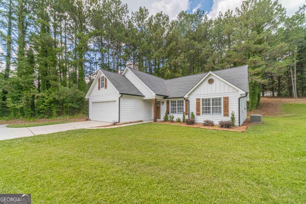 Photo of 3646 N Sharon Church Road, Loganville, GA 30052 (MLS # 10810121)