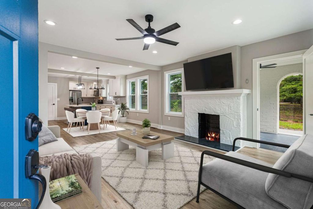 Photo of 1283 Beecher Street SW, Atlanta, GA 30310 (MLS # 10653874)