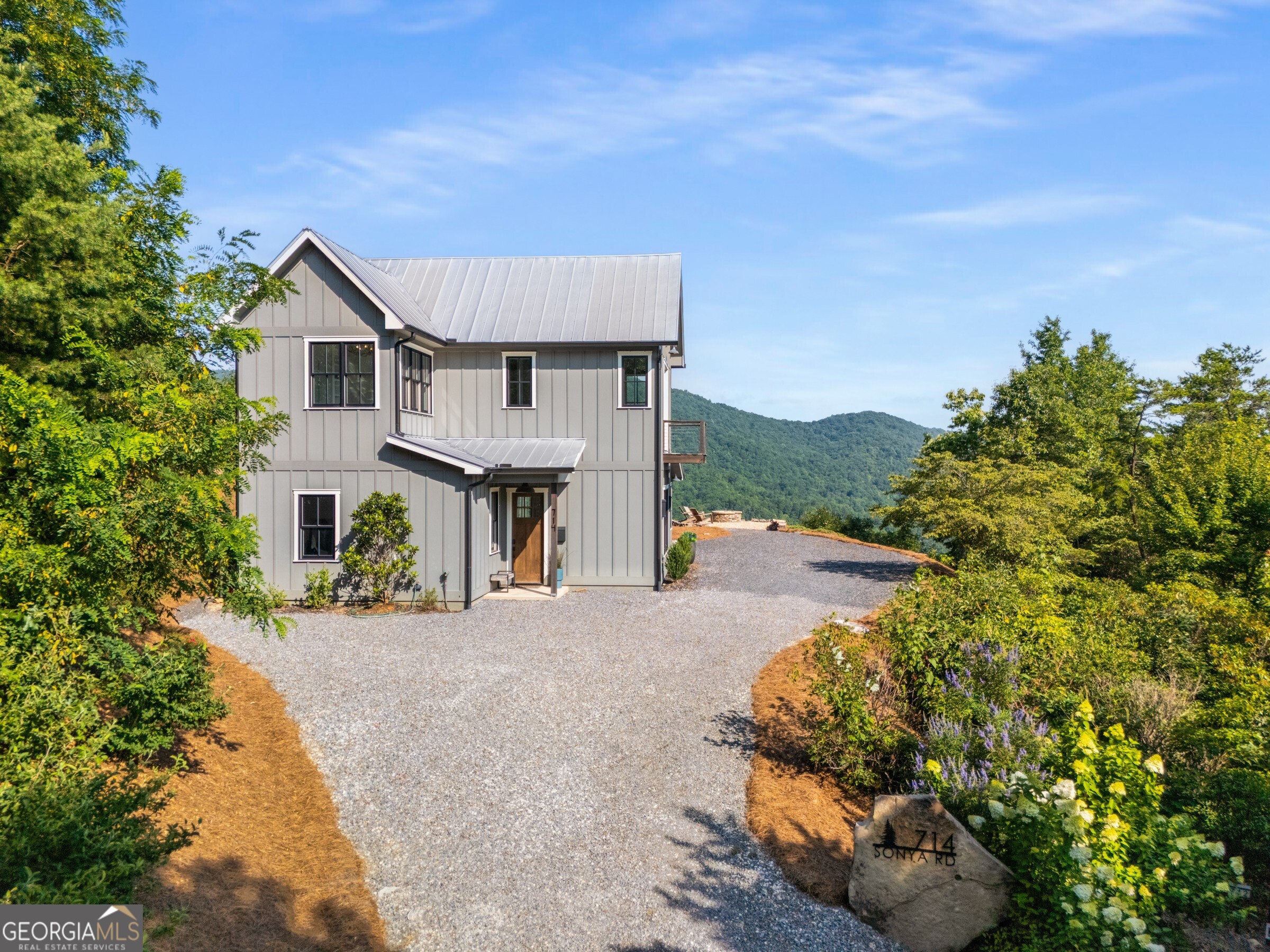 714 Sonya RD