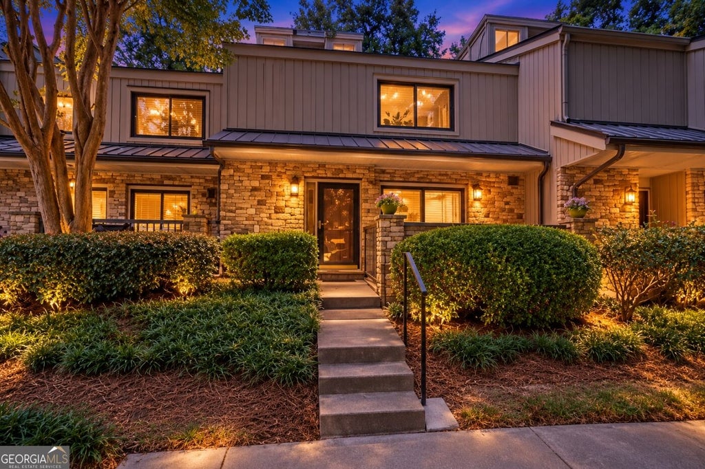 Photo of 1252 Druid Knoll Dr DR NE, Brookhaven, GA 30319 (MLS # 10877468)