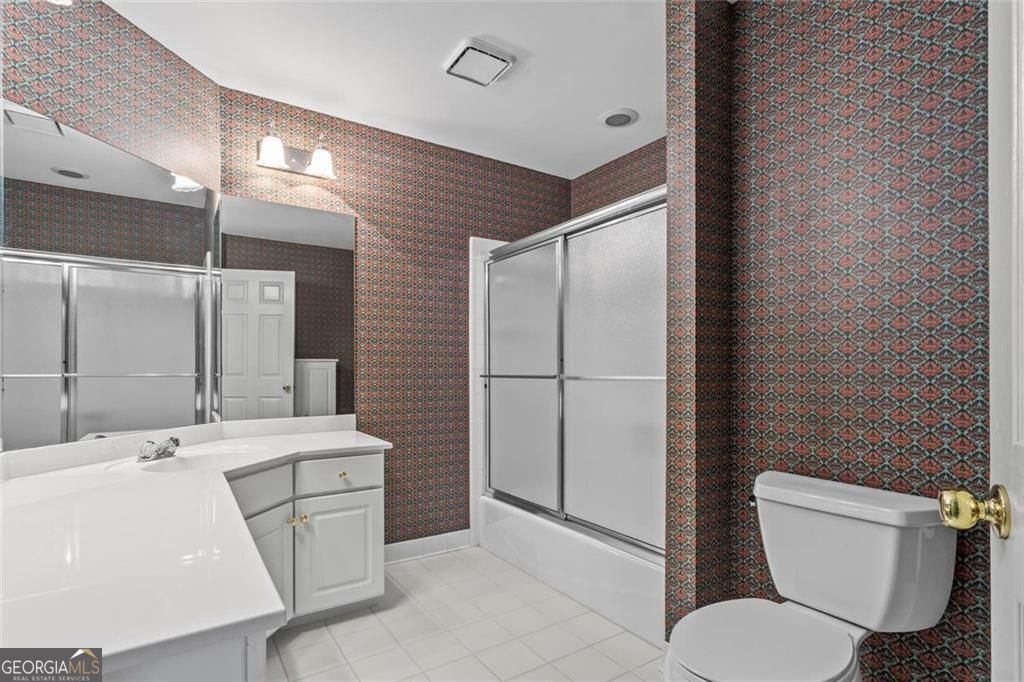 Alpharetta, Georgia 30005, United States, 4 Bedrooms Bedrooms, ,4 BathroomsBathrooms,Residential,Active,250498