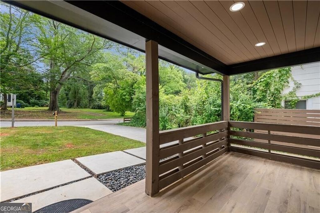 Photo of 1355 Lockwood Drive SW, Atlanta, GA 30311 (MLS # 10727191)