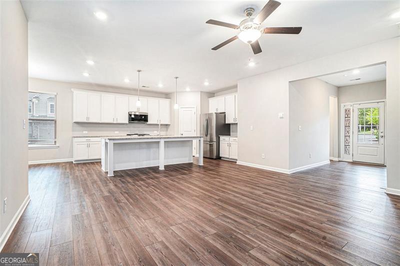 Envoy At Decatur - Residential