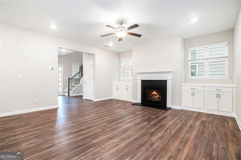Envoy At Decatur - Residential