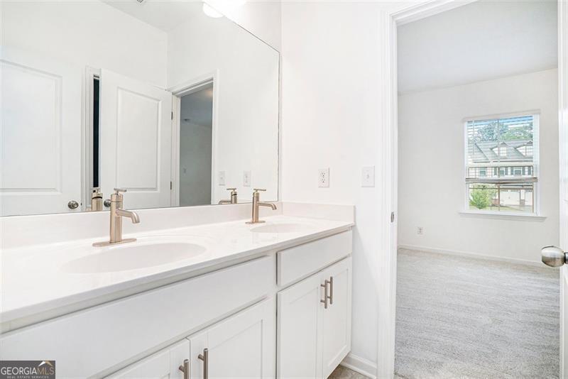 Envoy At Decatur - Residential