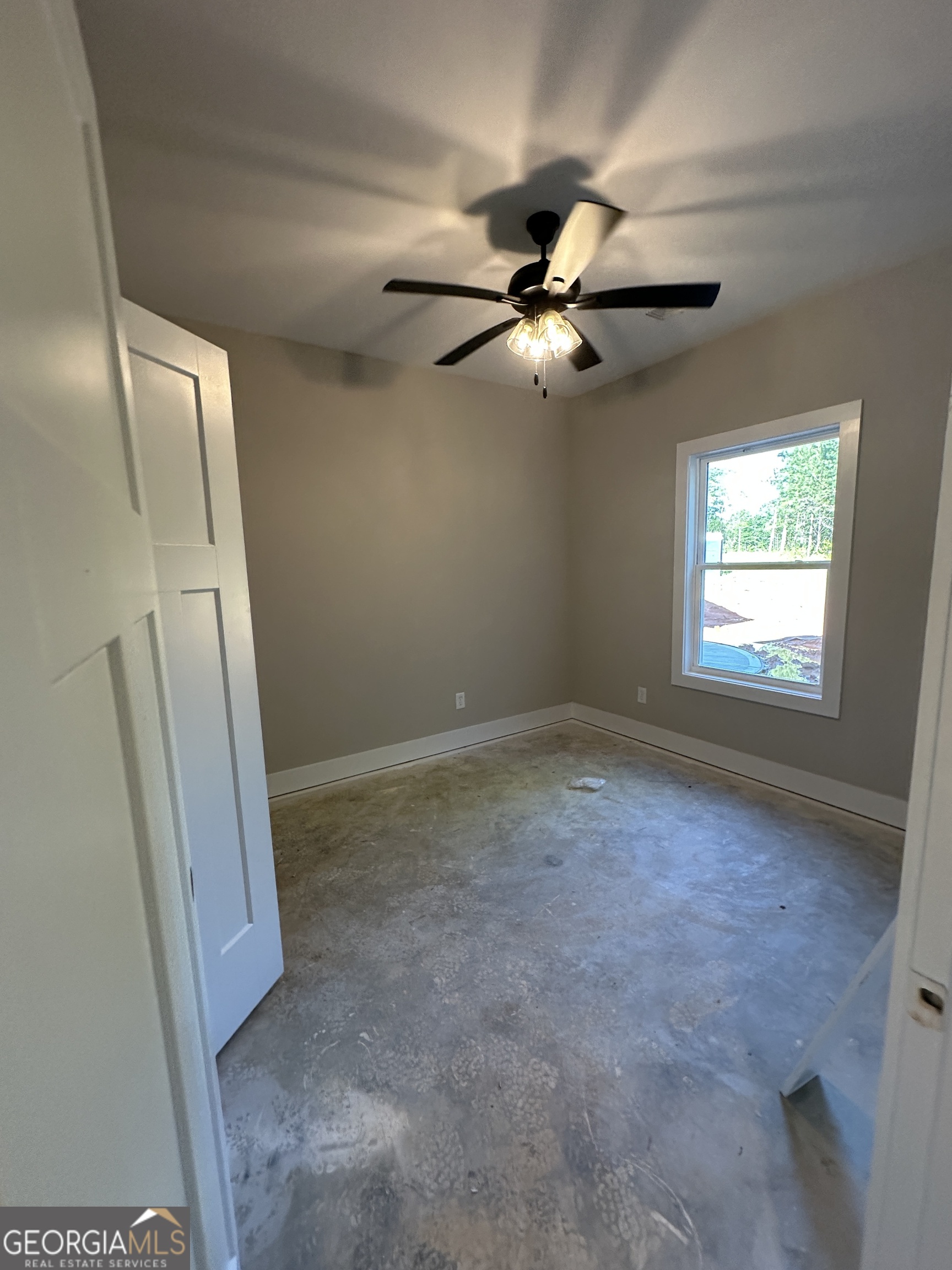 904 Highway 36 W