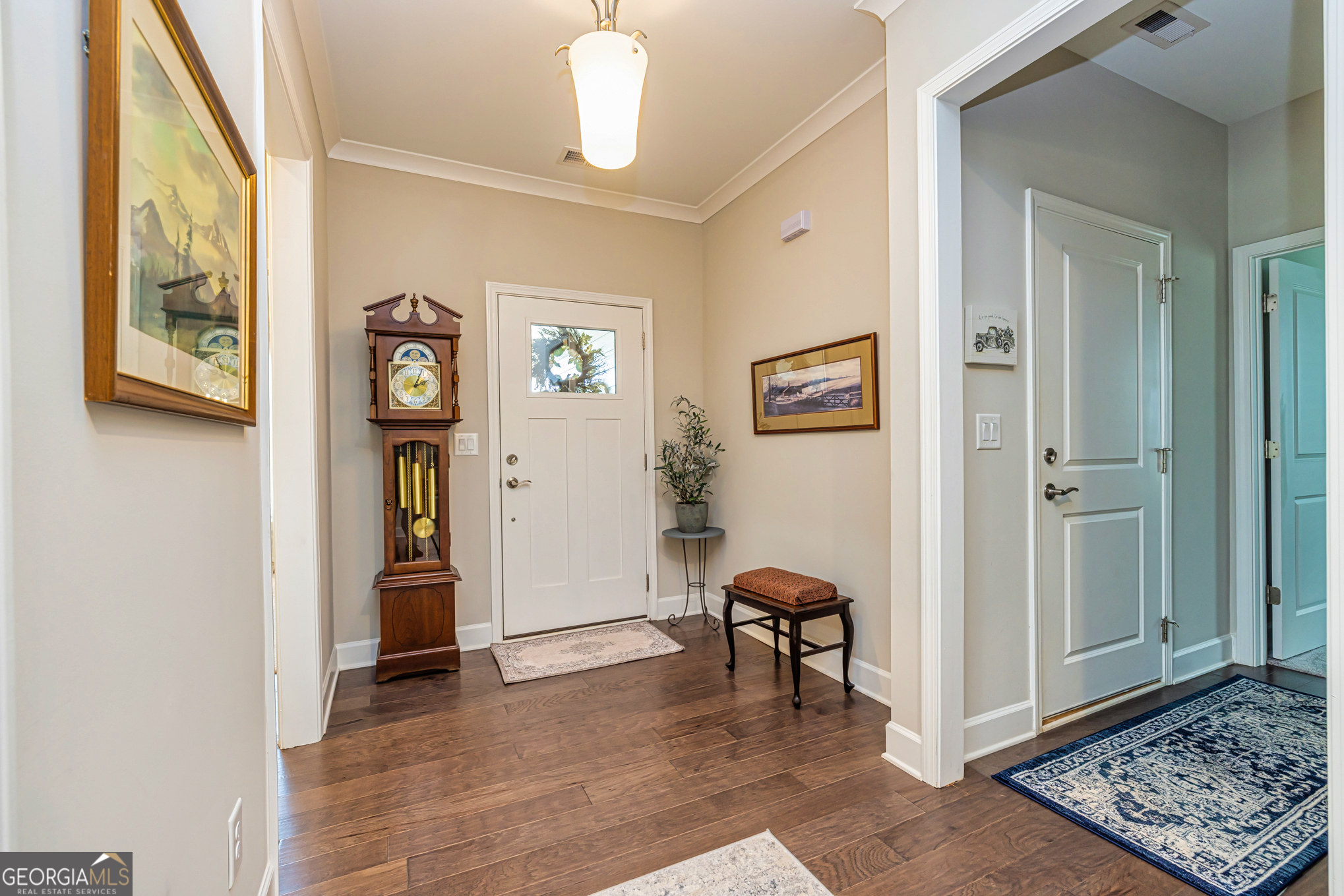 326 Elkins PL