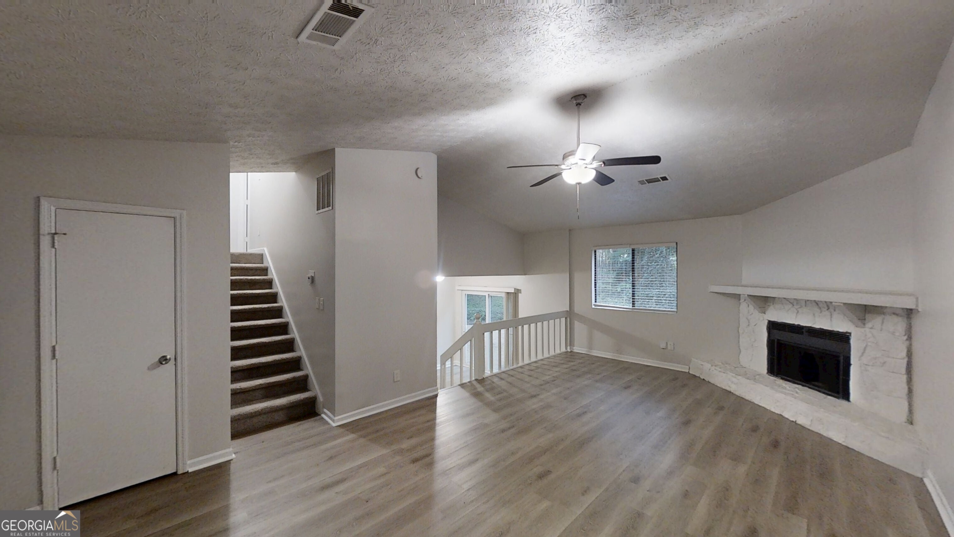 733 Emerald Forest CIR