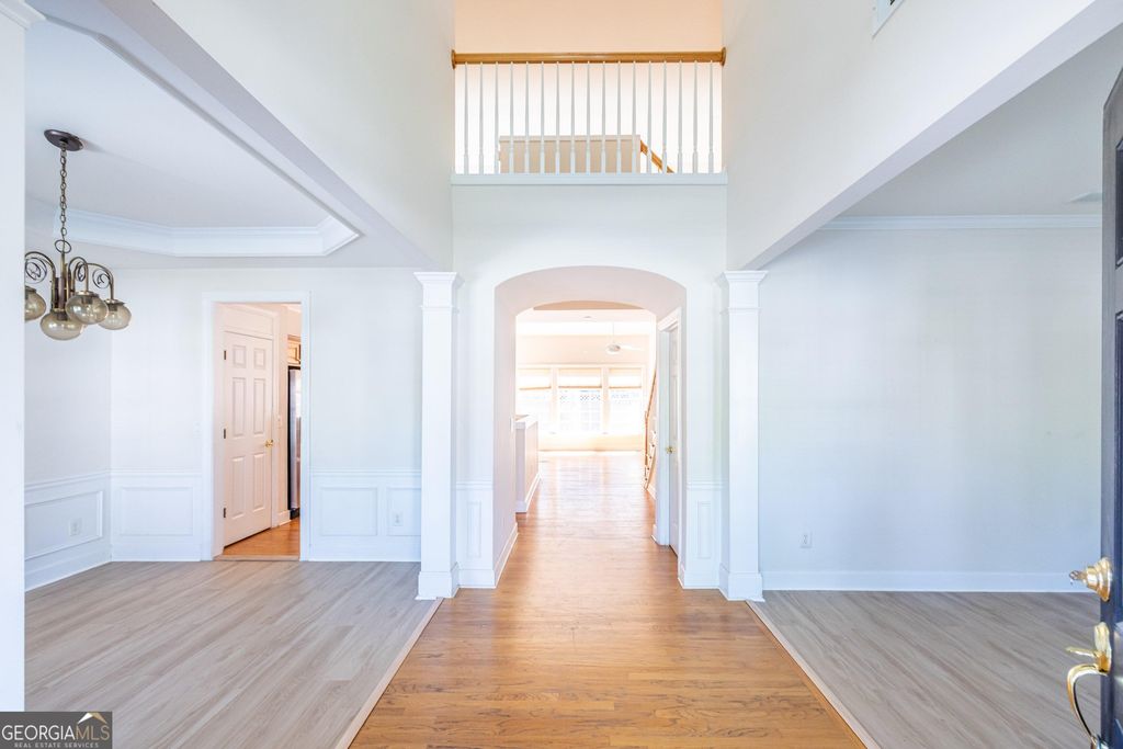 Photo of 10 Hemingbrough Way, Alpharetta, GA 30022 (MLS # 10770893)