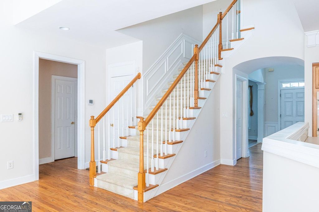 Photo of 10 Hemingbrough Way, Alpharetta, GA 30022 (MLS # 10770893)