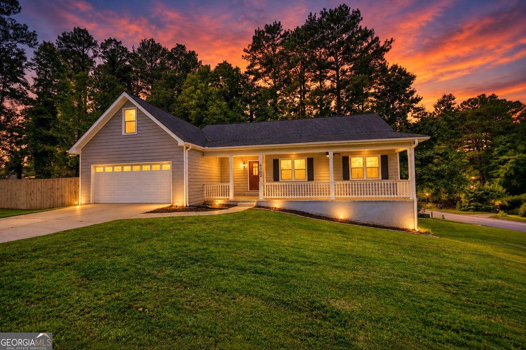 Photo of 4302 Derbyshire Trace SE, Conyers, GA 30094 (MLS # 10866948)