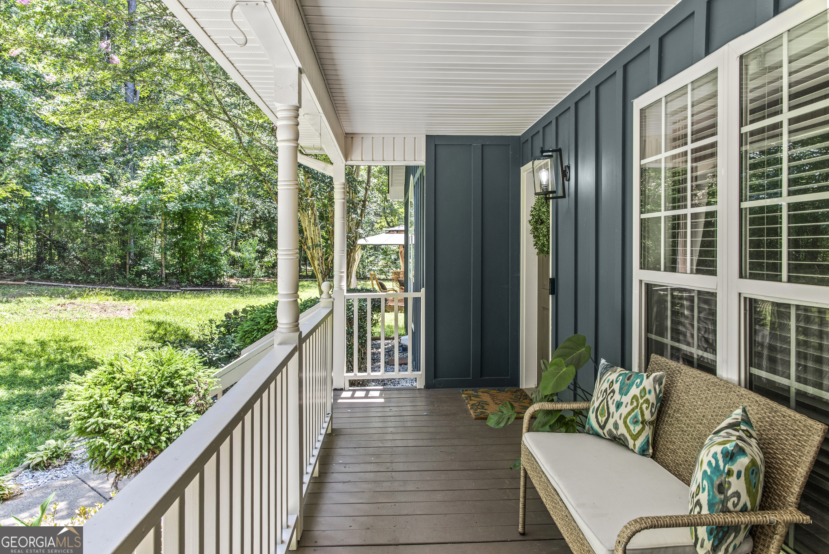 112 Barnes CIR