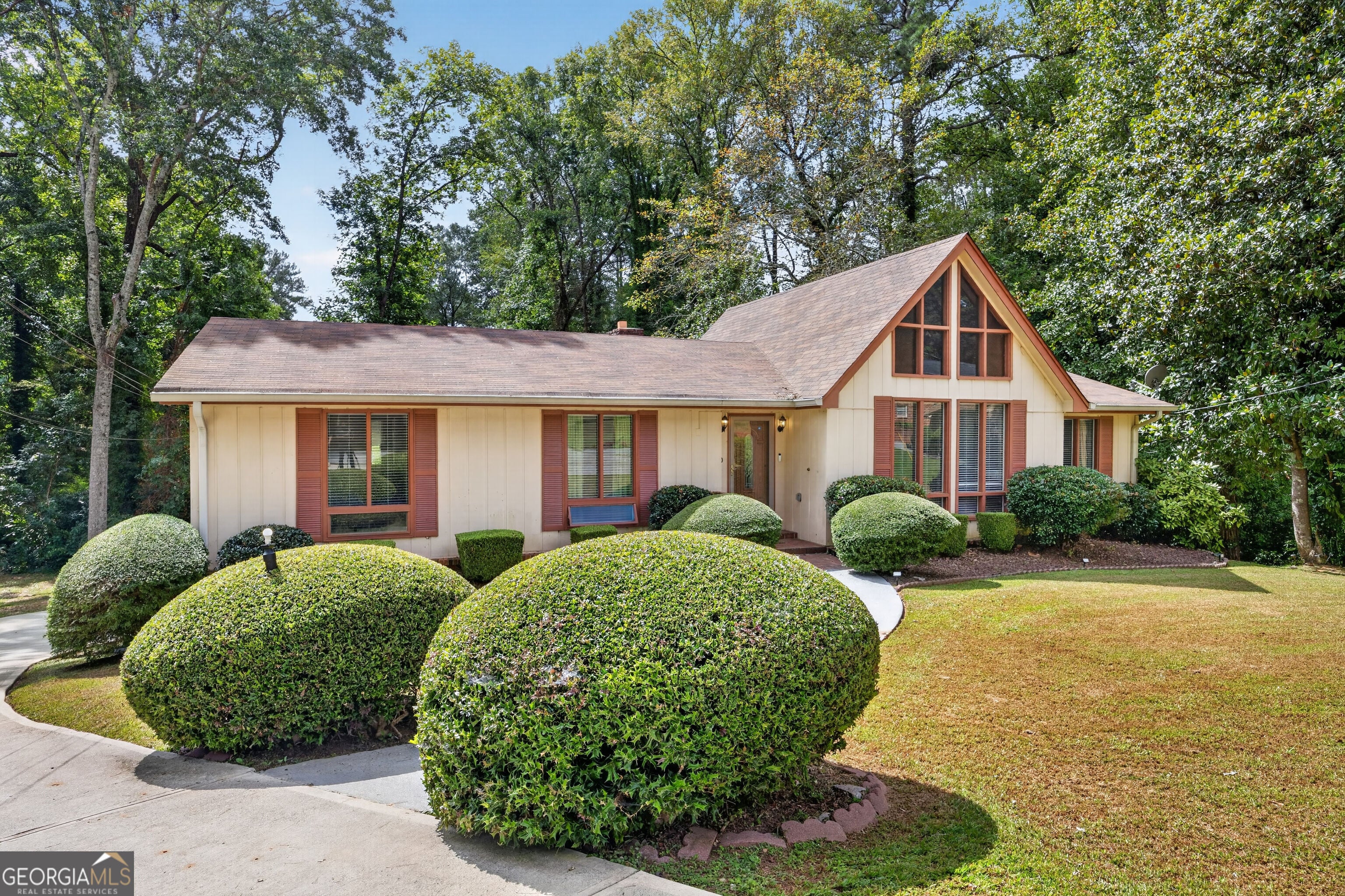 4421 Buckingham CIR
