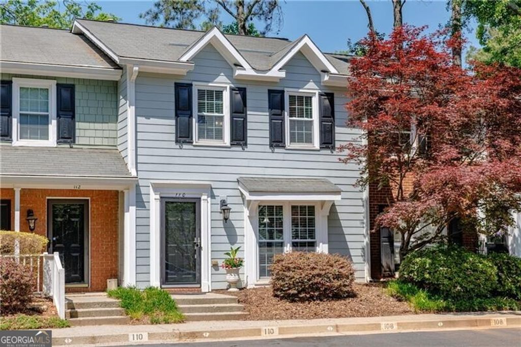 Photo of 110 Courtyard Terrace, Roswell, GA 30075 (MLS # 10741995)