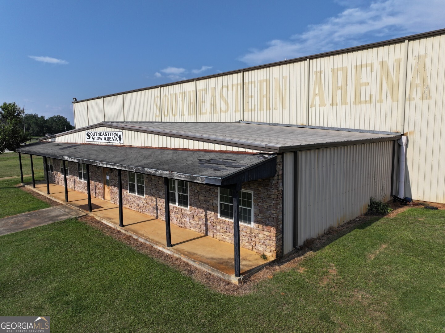 2410 Arena RD
