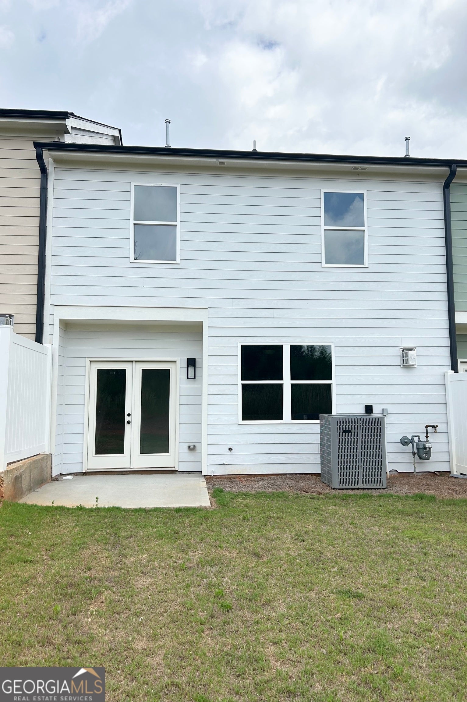 40 Crest DR 24