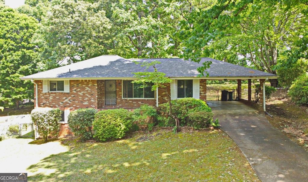 Photo of 5475 Burgess Drive SW, Mableton, GA 30126 (MLS # 10754410)