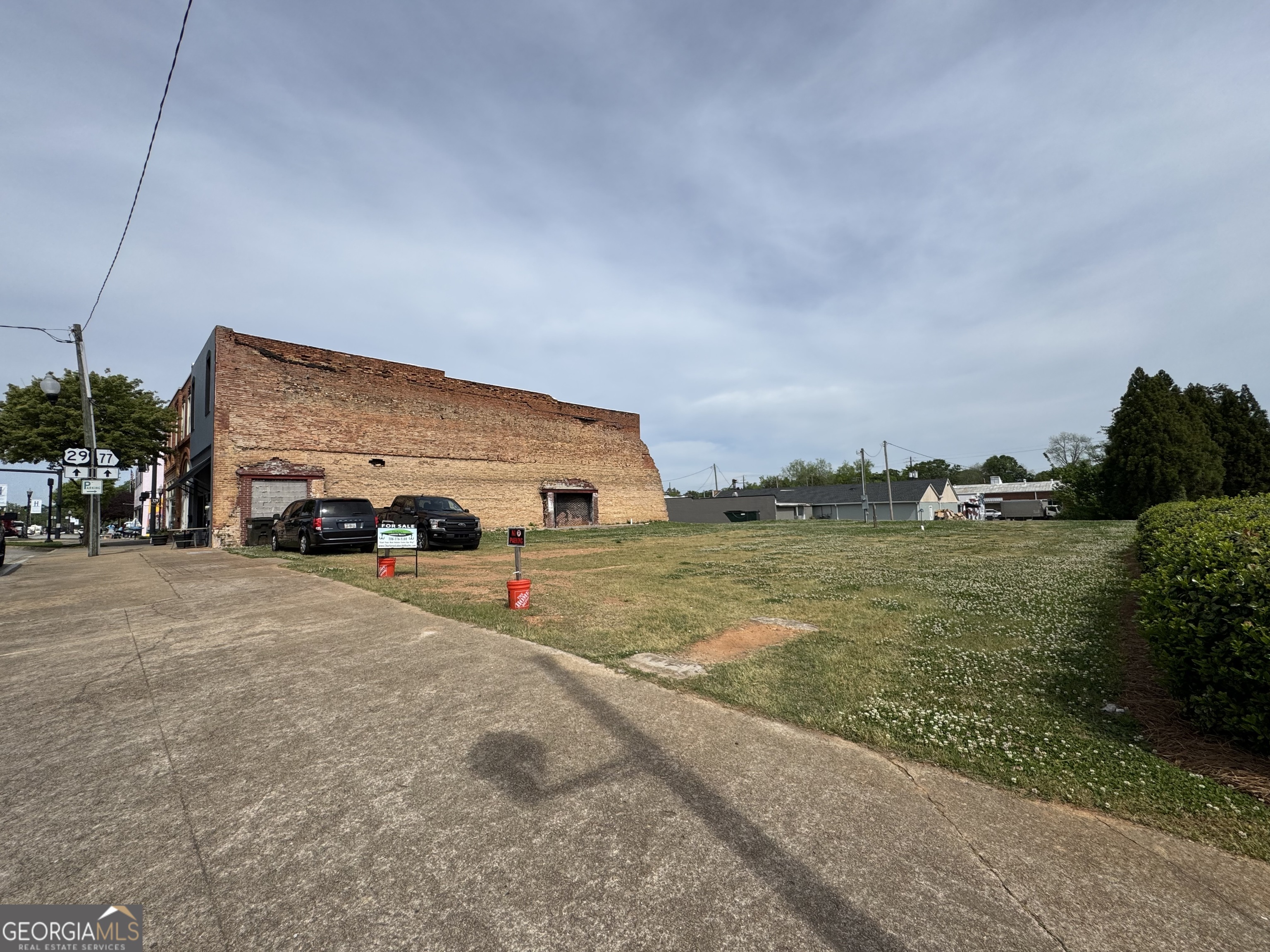 112 Franklin East ST W