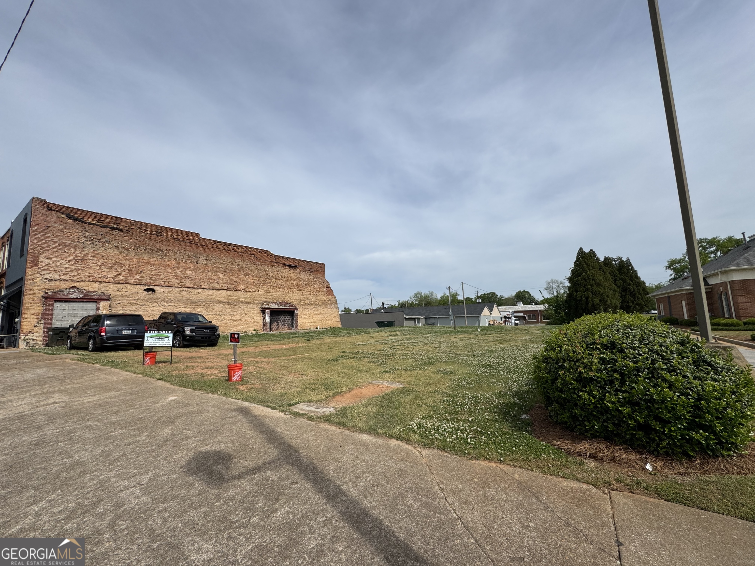 112 Franklin East ST W